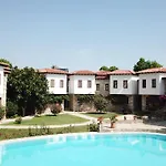 Апартаменты Osmanli Hani Дальян